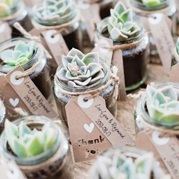 Mariage 10 Idees De Cadeaux Pour Les Invites