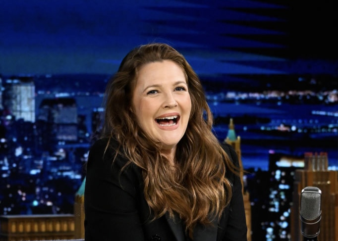 Drew Barrymore ne donnera pas de cadeaux de Noël à ses enfants, voici pourquoi!