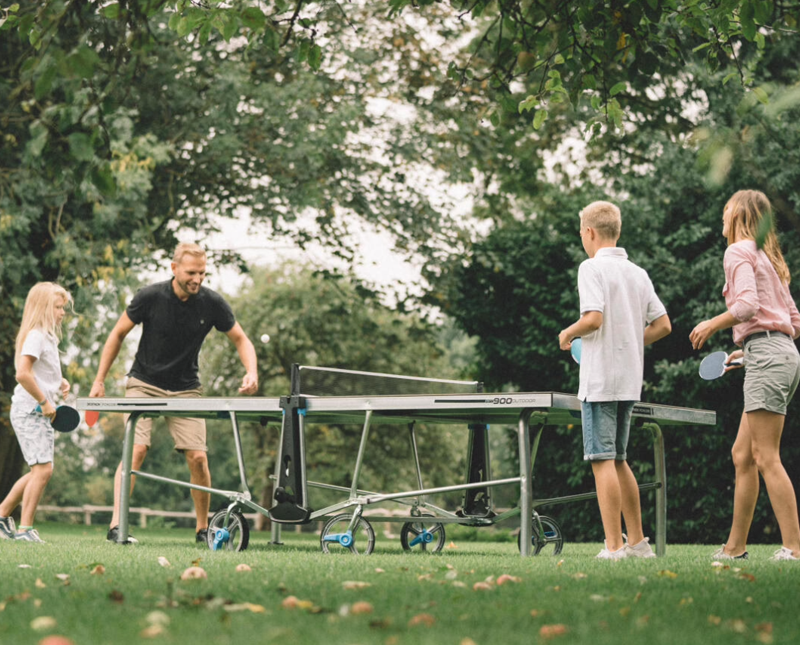 Activité famille ping pong extérieur