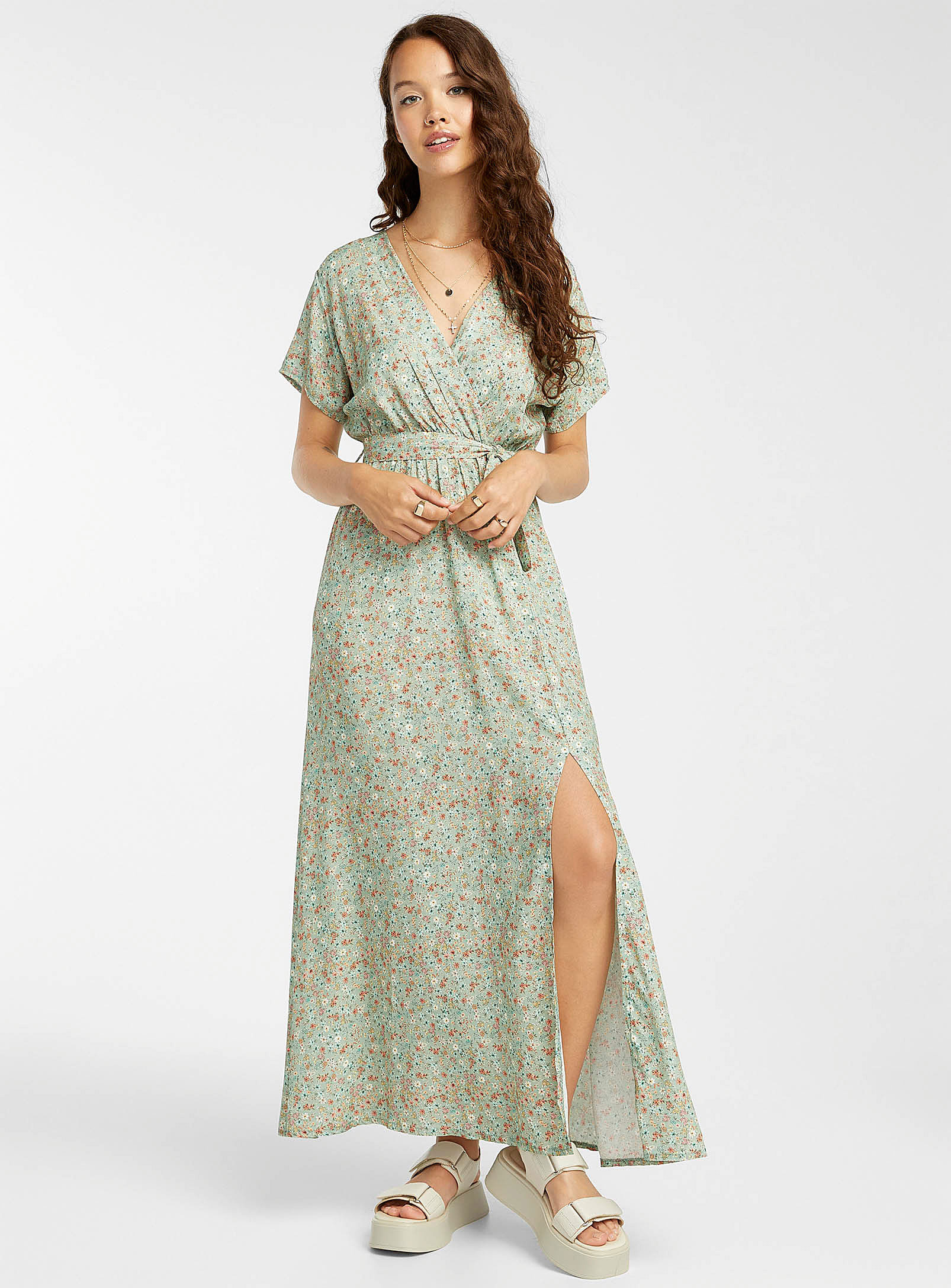 robe avec motif floral