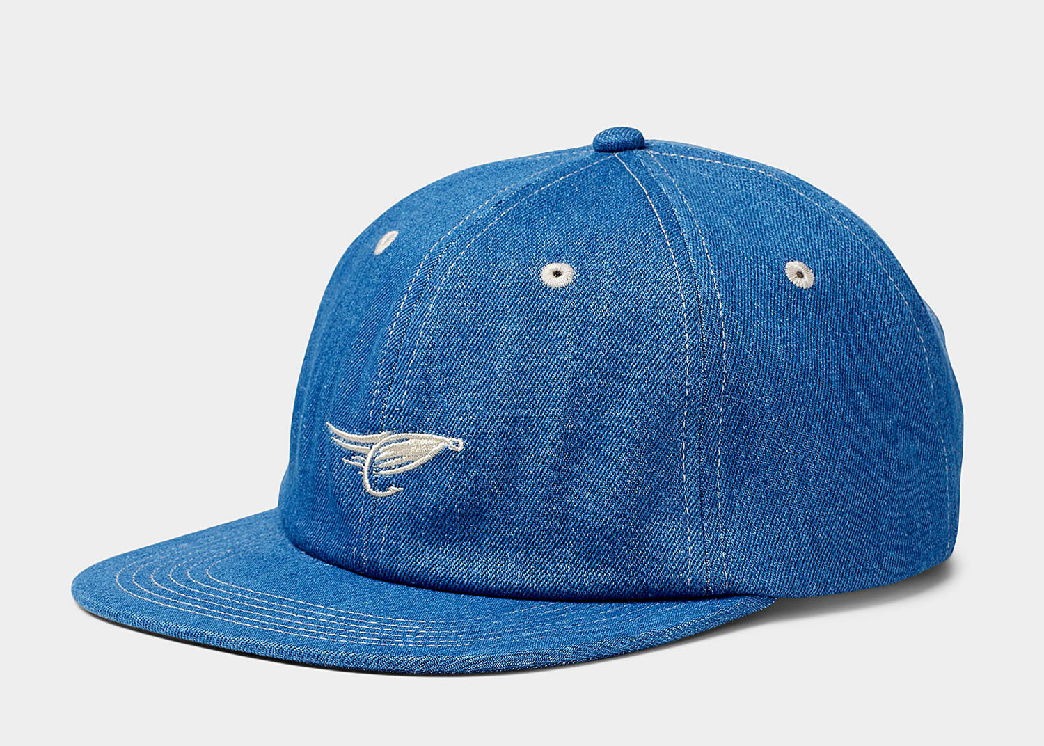 casquette en denim avec broderie mouche à pêche