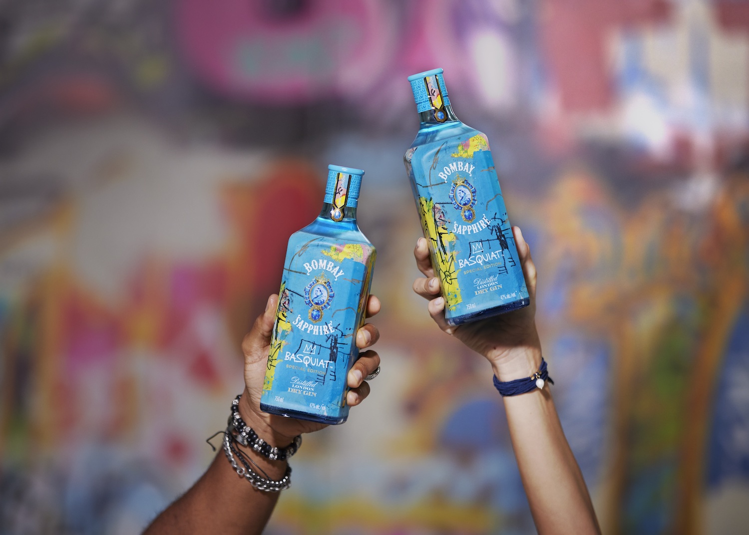 Ce gin à la bouteille digne d'une oeuvre d'art débarque à la SAQ