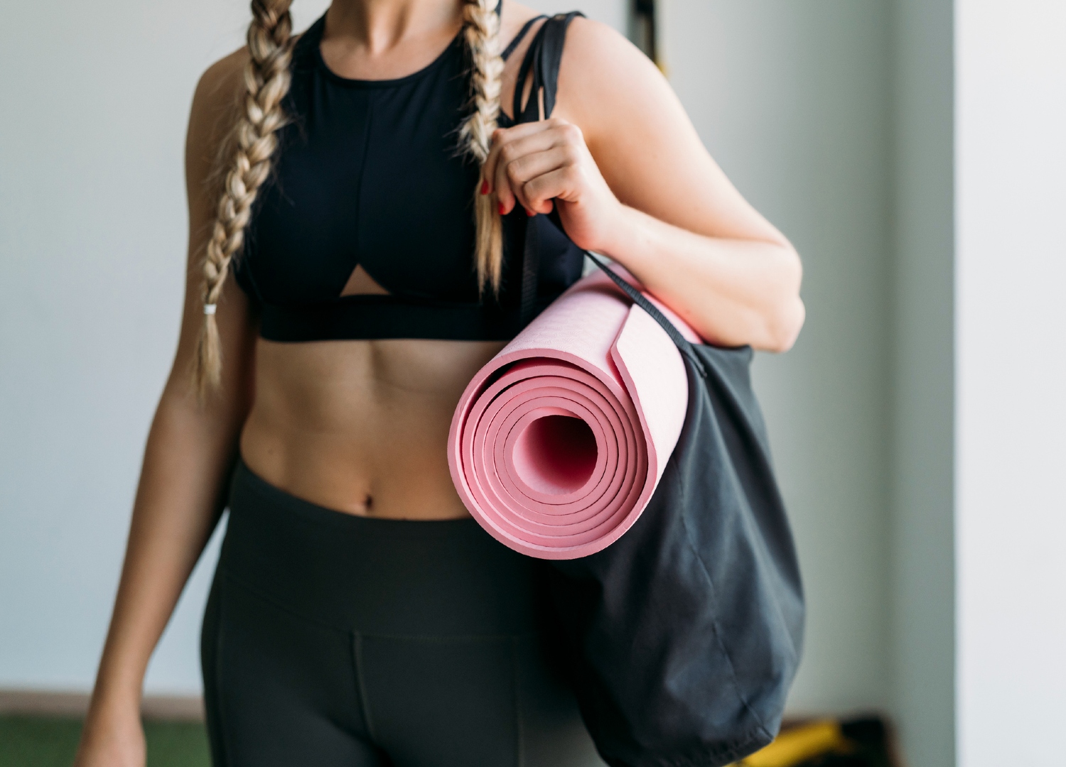 14 essentiels à mettre dans votre sac de gym