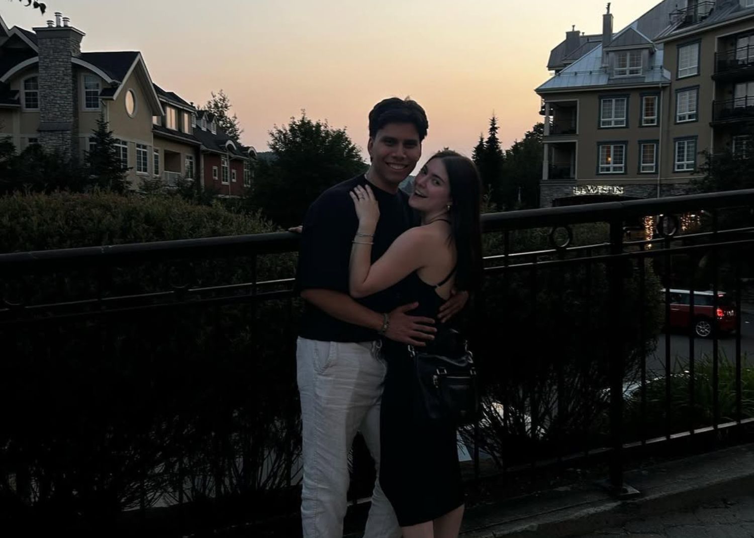 Amoureuse comme jamais, Charlie Lemay-Thivierge pose avec son chum