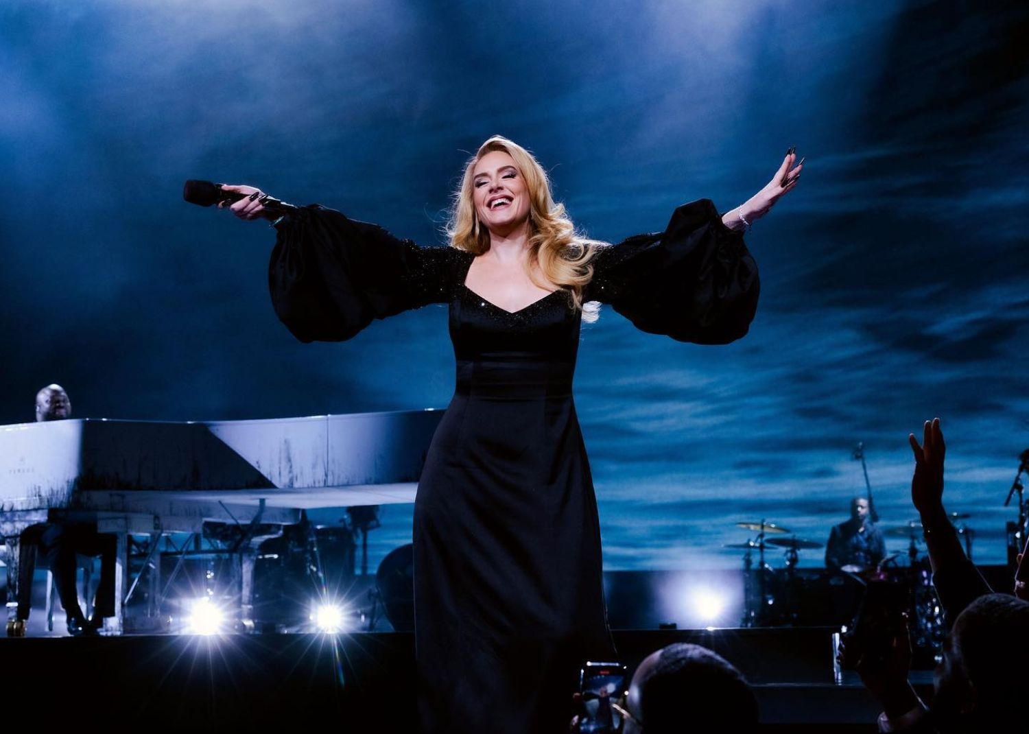 Malade, Adèle doit annuler plusieurs spectacles importants