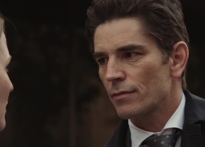 C'est ELLE, l'actrice adorée du public qui débarque dans Indéfendable!