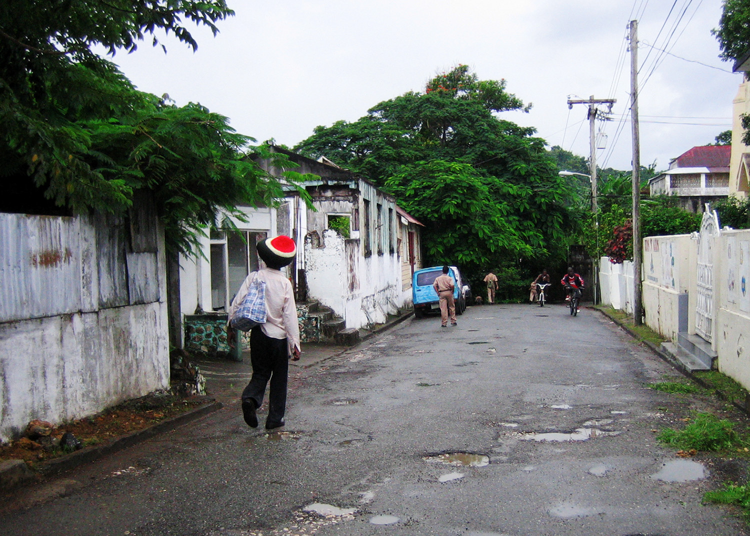 Ouragan Melissa: les voyageurs canadiens sont invités à suivre les ordres d’évacuation
