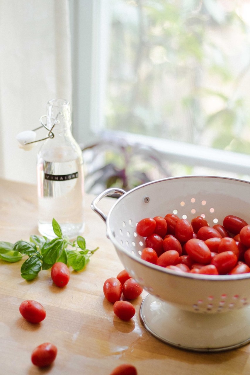 Basilic et tomates