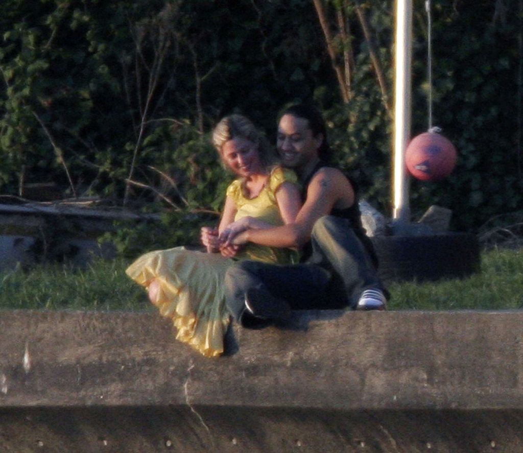 NORMANDY PARK, WA - APRIL 27:  (EXCLUSIVE)  Mary Kay Letourneau and Vili Fualaau during a photo shoot at her beach front home April 27, 2006 in Normandy Park, Washington. Letourneau spent more than seven years in jail for having sex with Vili Fualaau when he was her 12-year old student. The two will celebrate their one-year wedding anniversary on May 20, 2006.  (Photo by Ron Wurzer/Getty Images)