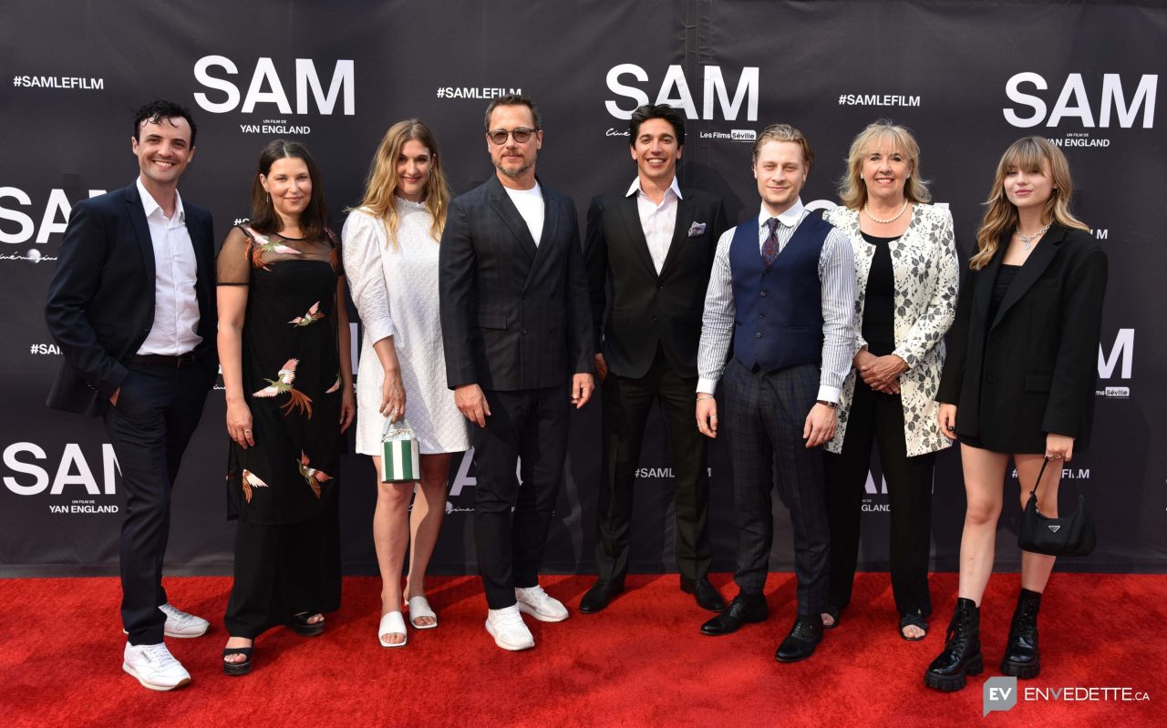 Stéphane Rousseau pose avec son fils Axel pour une rare fois!