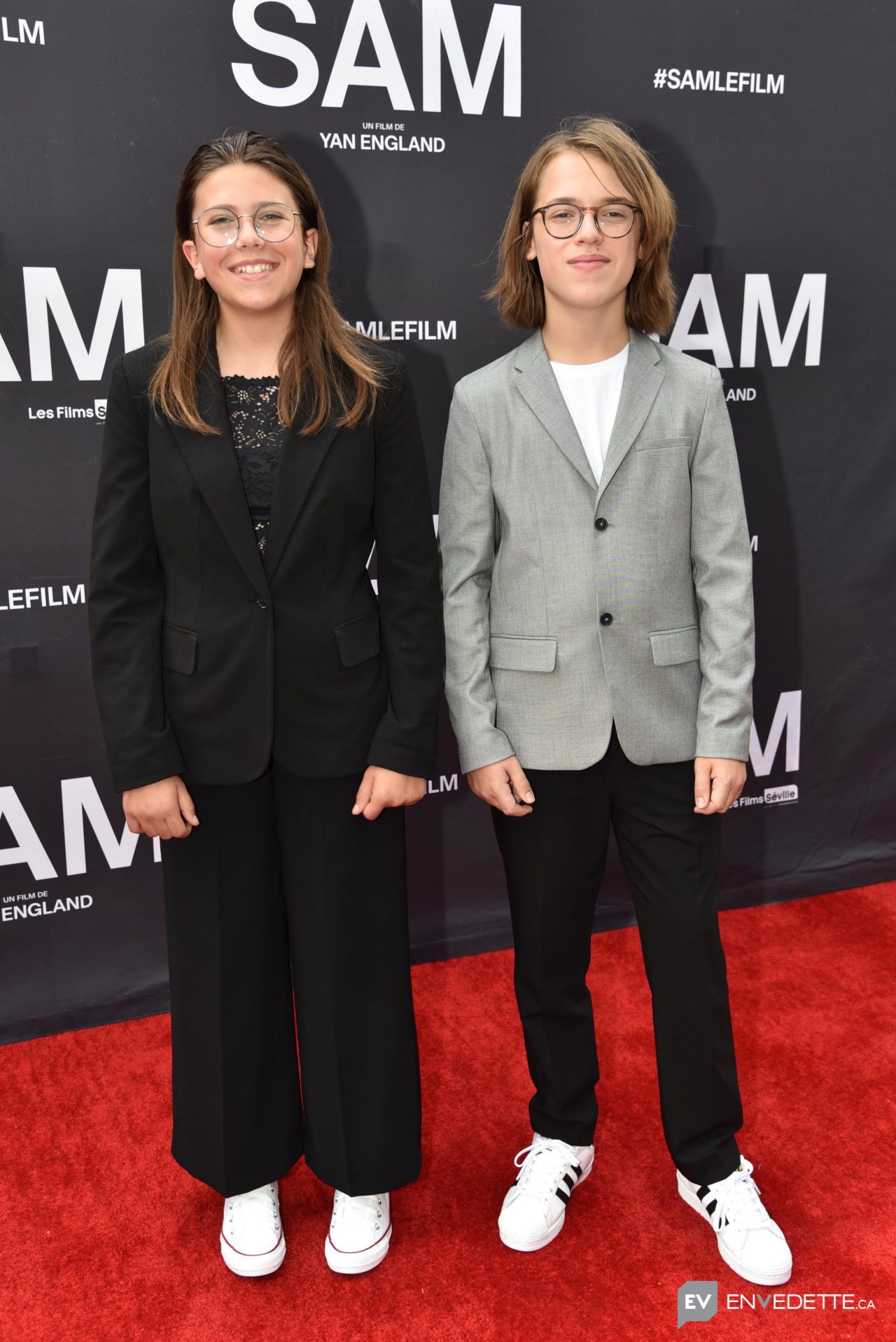Stéphane Rousseau pose avec son fils Axel pour une rare fois!