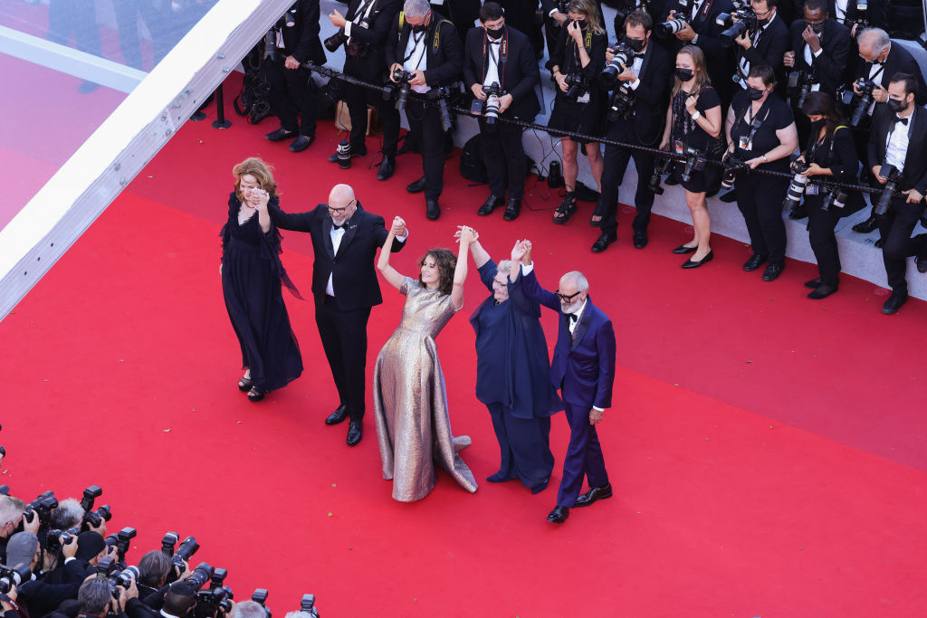 CANNES, FRANCE - JULY 13: Pascale Desrochers, Sylvain Marcel , Valerie Lemercier, Danielle Fichaud and Roc Lafortune attend the "Aline, The Voice Of Love" screening during the 74th annual Cannes Film Festival on July 13, 2021 in Cannes, France. (Photo by Andreas Rentz/Getty Images)