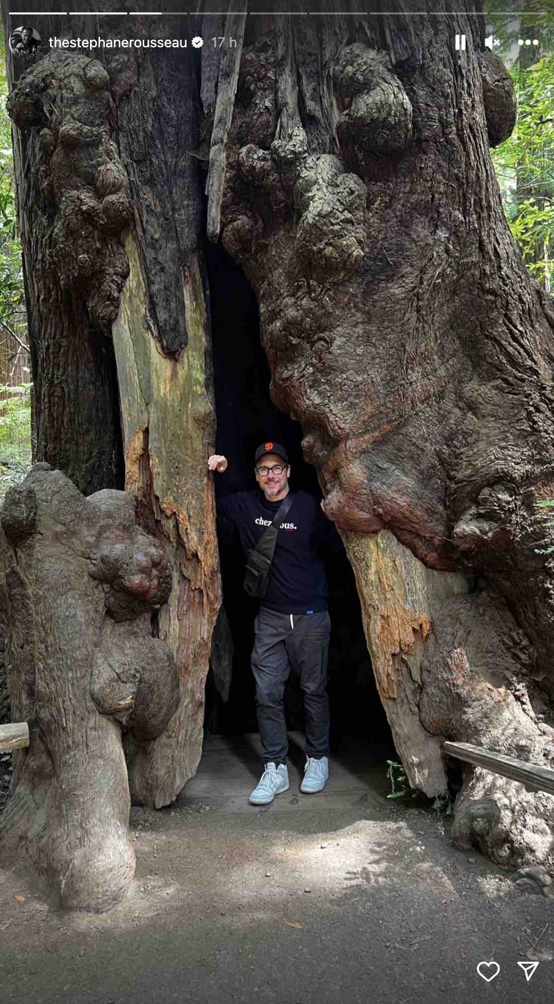En vacances, Stéphane Rousseau partage une rare photo avec son fils