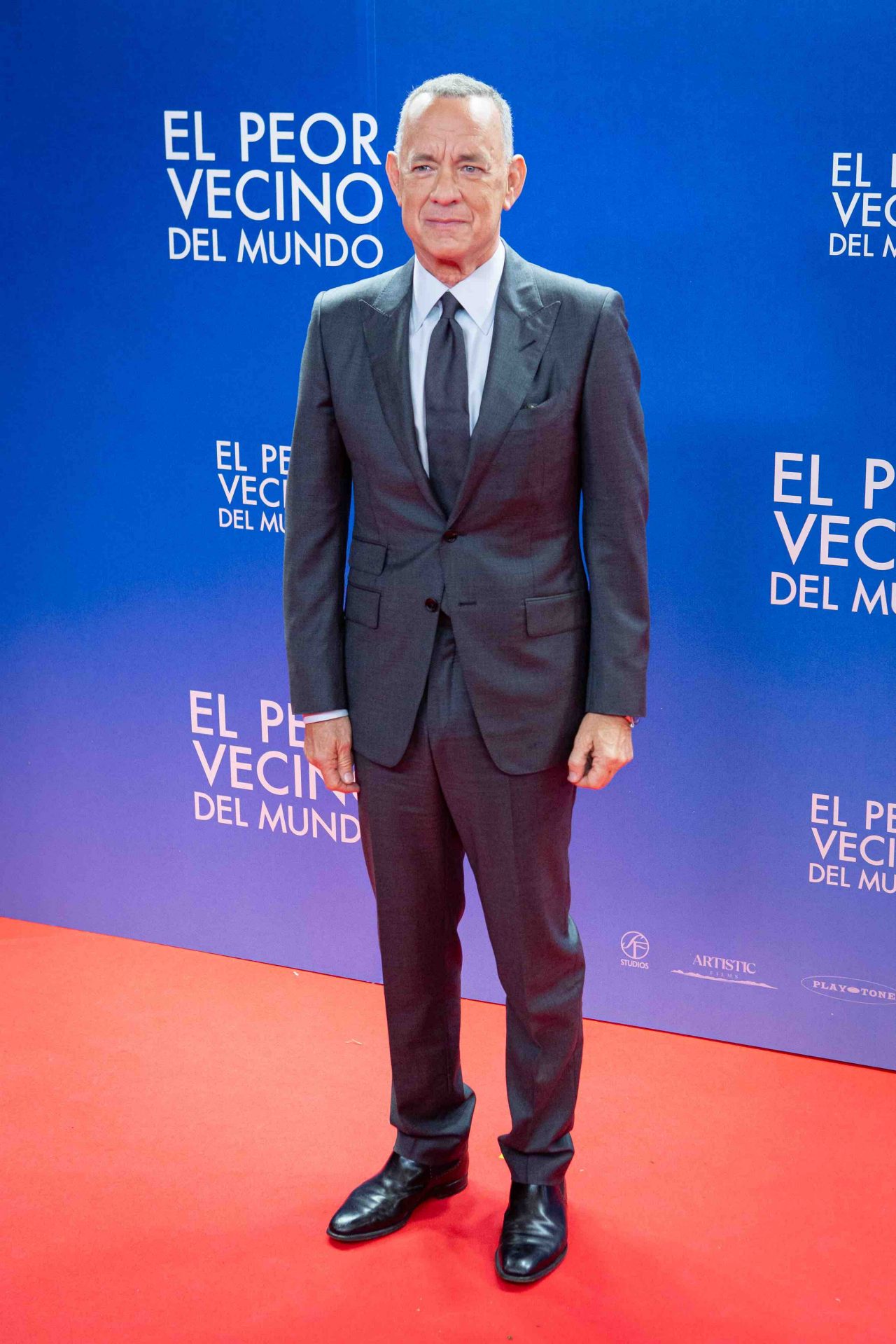 MADRID, SPAIN - DECEMBER 12: US actor Tom anks attends the premiere of "El Peor Vecino Del Mundo" at Cine Capitol on December 12, 2022 in Madrid, Spain. (Photo by Pablo Cuadra/FilmMagic)