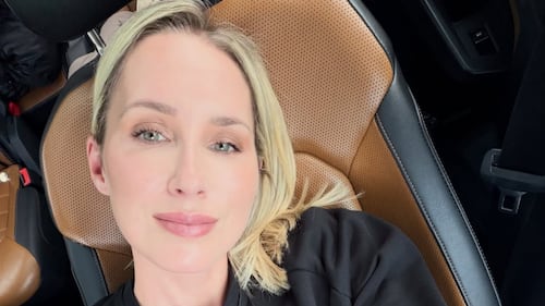 Après une journée de tournage, Maïka Desnoyers fait le point