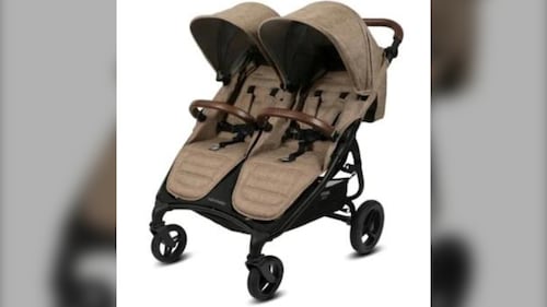 Cette poussette pour enfants est rappelée partout au Canada