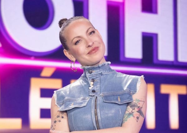 Marie-Mai épate en jeans de la tête aux pieds