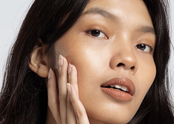 10 crèmes solaires qui protègent et prennent soin de votre visage