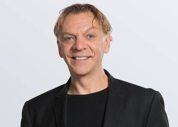 Voici tout ce qu'on sait sur la nouvelle série de Marc Labrèche