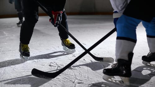 Voici pourquoi les joueurs de hockey reniflent des sels d’ammoniac