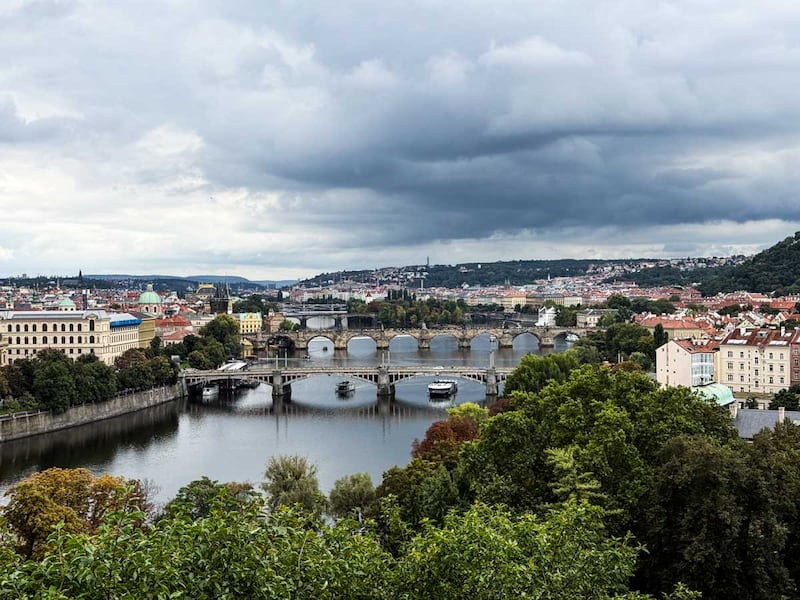 Vue sur les ponts de Prague