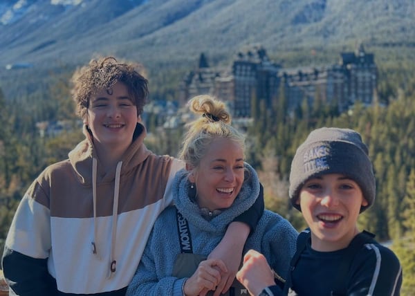 Voici où Mariloup Wolfe et ses garçons se sont envolés pour la relâche