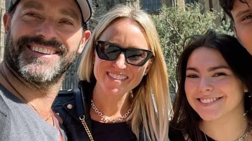 Voyez ces photos de Guillaume Lemay-Thivierge et Émily Bégin à la fête de Charlie