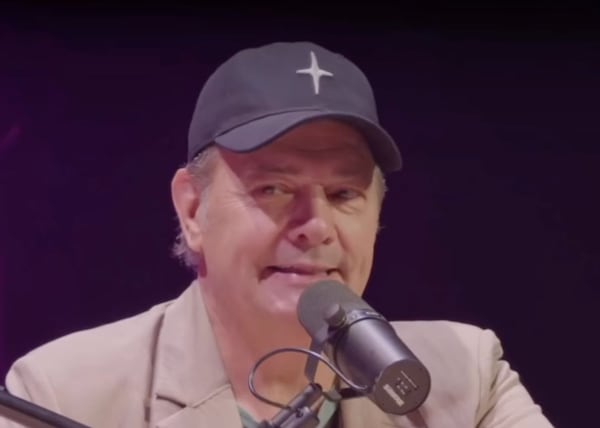 Mario Pelchat fait réagir en s’ouvrant sur sa première lecture coquine
