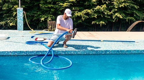 Réussir l’ouverture de sa piscine : conseils, erreurs courantes et solutions