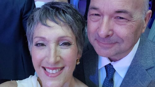 Julie Drolet fait sensation au Bal de la jonquille avec son conjoint bien connu