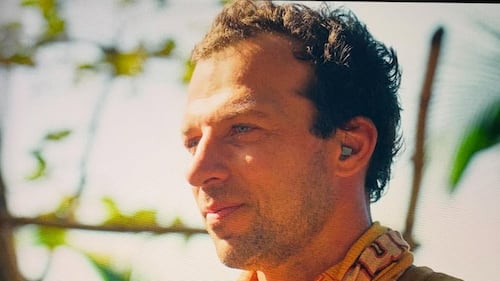 Simon révèle un avantage qu’a eu sa surdité à Survivor Québec
