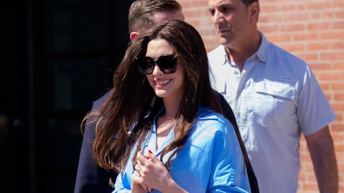 Anne Hathaway annonce qu’elle est enceinte de son troisième enfant