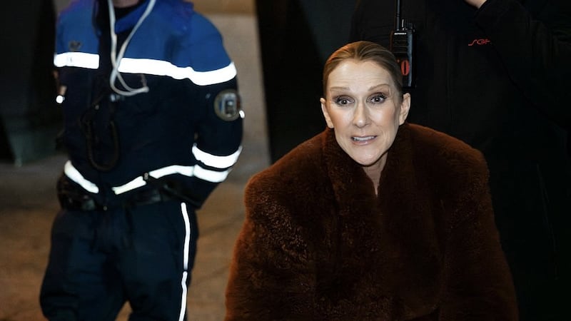 Avez-vous repéré la célébrité dans la nouvelle vidéo de Céline Dion?