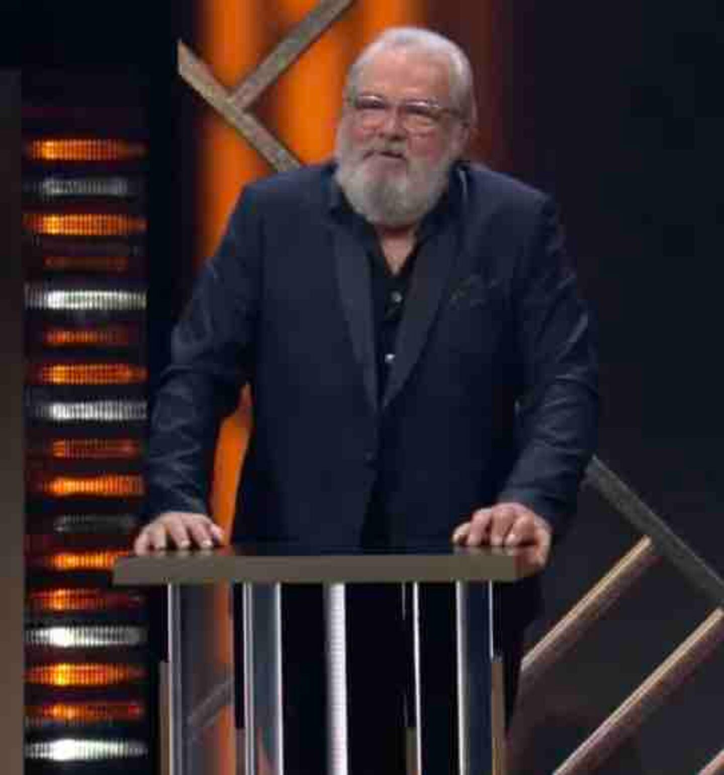 Gildor Roy s'affiche avec une pilosité plus généreuse que jamais