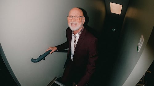 «Le cœur encore vibrant», Patrick Norman a un message pour France Beaudoin et ses fans
