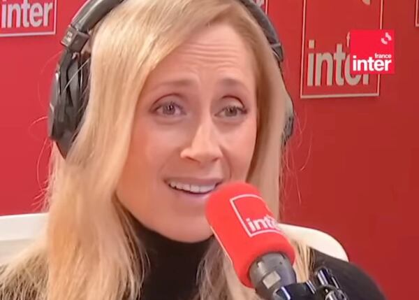 Lara Fabian revient sur son trouble alimentaire, une «stratégie terrible»