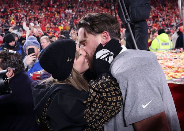 Taylor Swift: 6 fois où elle fait référence à son fiancé dans son nouvel album
