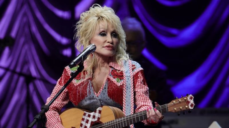 La famille de Dolly Parton confirme son décès