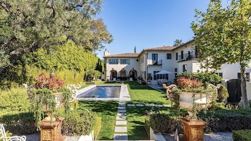 Il faut voir le somptueux jardin du manoir d’Ozzy Osbourne