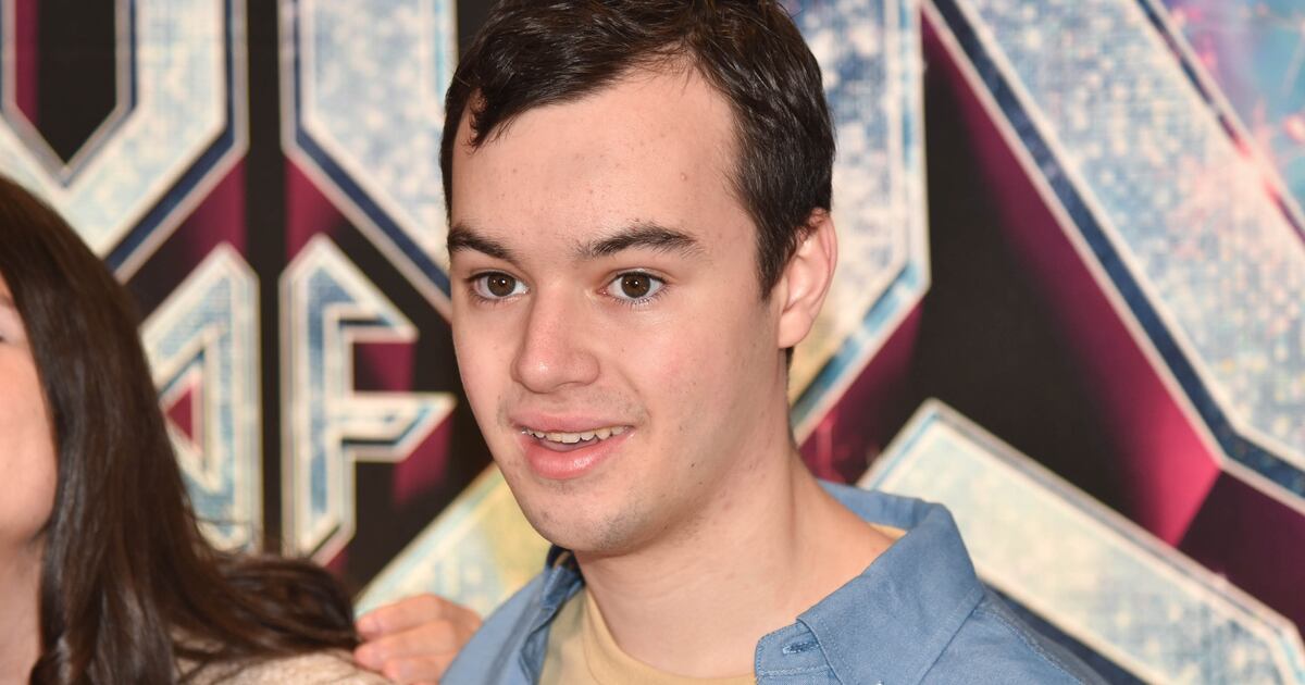 Benjamin Gratton et son amoureuse font une adorable première apparition ...