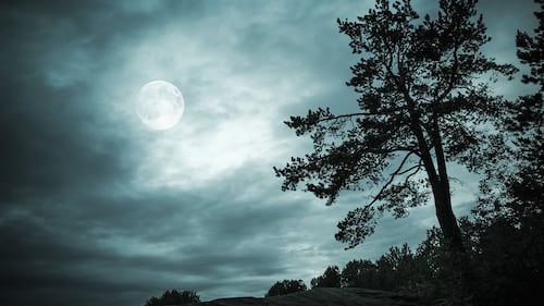 Les pouvoirs de la lune: mythes et réalités