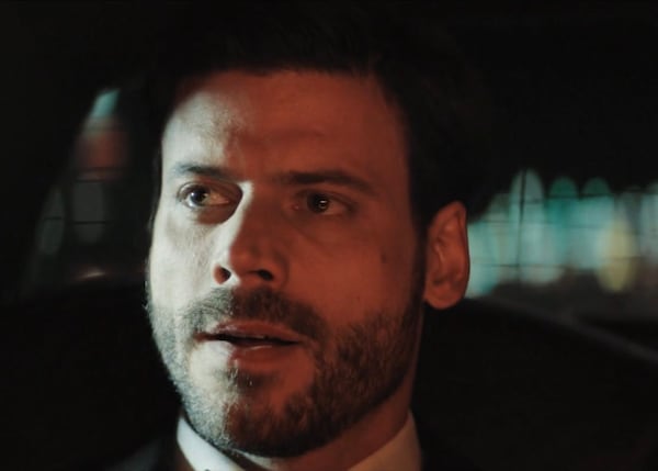 François Arnaud a été accueilli par des fans de partout dans le monde