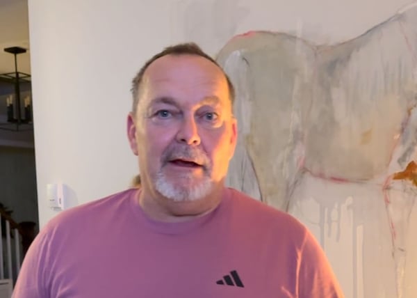 Jean-Michel Anctil était très bien accompagné pour écouter Sortez-moi d'ici