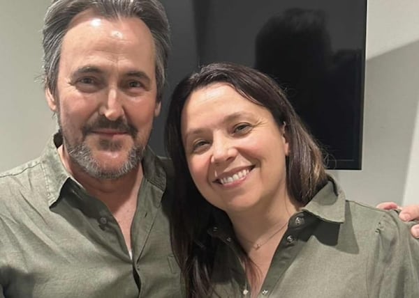 Mélanie souligne avec humour les 65 ans de son “bidule” Guy A. Lepage
