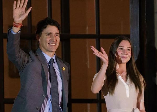 Vidéo virale: Voyez Justin Trudeau danser sa vie au show de Taylor Swift à Toronto