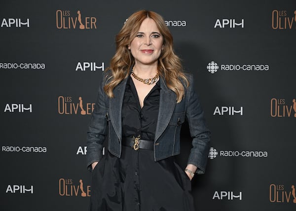 «Je pensais pas qu’on gagnait»: Julie Snyder revient sur son retard aux Oliviers