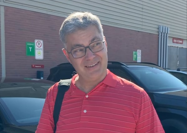 Après En direct de l'univers, France Beaudoin surprend Mario Dumont en ondes