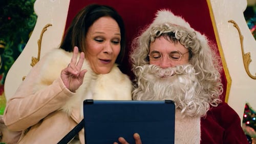 Santa Claude: Découvrez la bande-annonce de la nouvelle comédie des Fêtes avec Claude Legault!