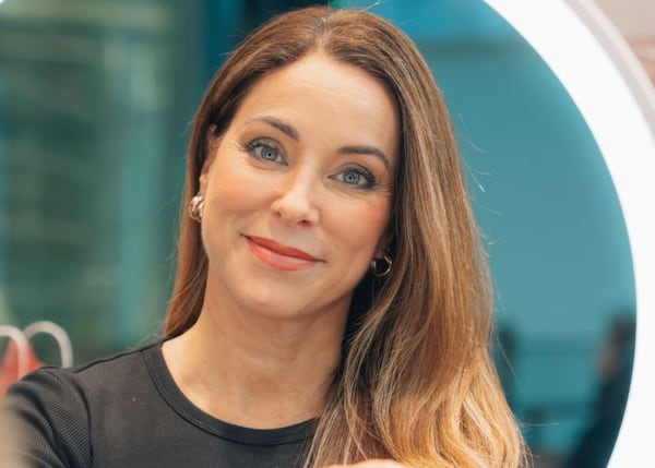 Anick Dumontet partage une première photo avec son nouveau chum