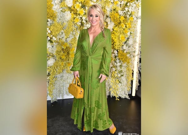 Mariloup Wolfe était très bien accompagnée sur le tapis jaune